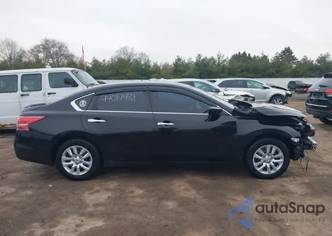 2013 Nissan Altima 2.5 S z USA, uszkodzony, nr VIN 1N4AL3AP4DC290696
